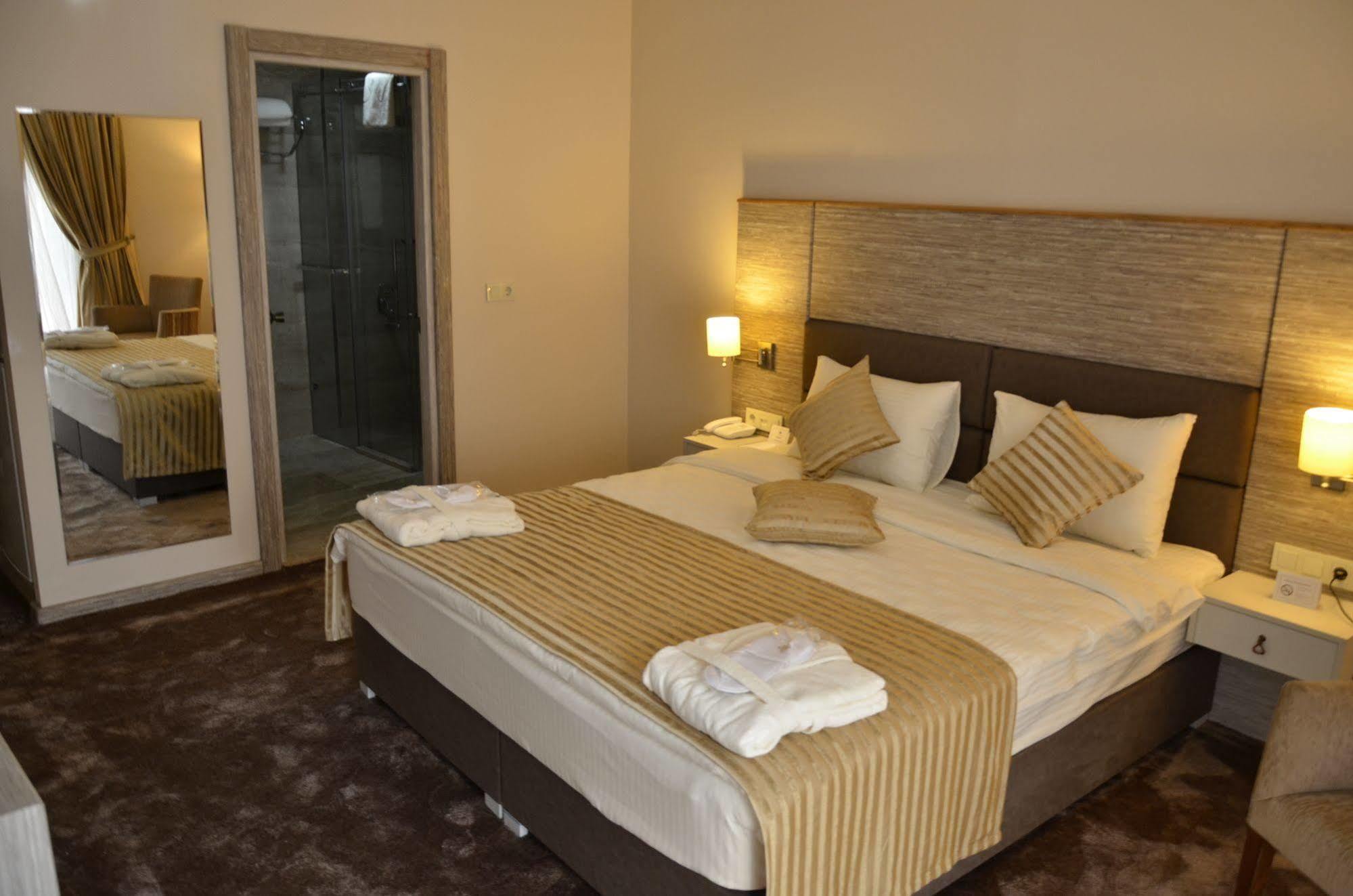 Orya Hotel Istanbul Exterior photo